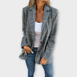Tiina | Klasikinio dizaino elegantiška striukė